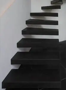 Отделка лестницы из металла микроцементом