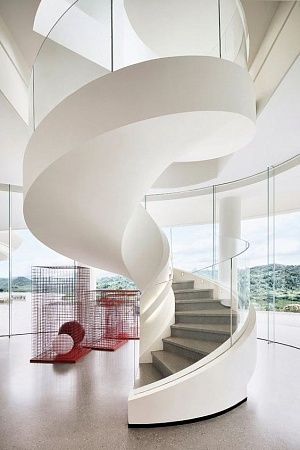 Стеклянное ограждение лестниц в Москве - пример выполнения