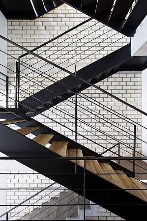 П-образные металлические лестницы в Казани - пример выполнения