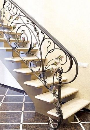 Кованые ограждения для лестниц, перила в Санкт-Петербурге - пример выполнения