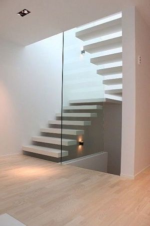 Консольные, парящие лестницы в Самаре - пример выполнения