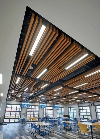 Кубообразные реечные потолки в Саратове - пример выполнения