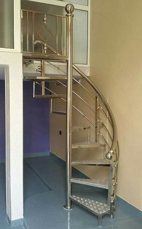 Лестницы из нержавеющей стали в Нижнем Новгороде - пример выполнения