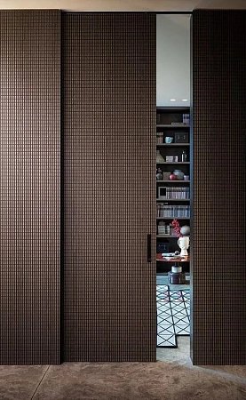 Пенал для раздвижной двери в Москве - пример выполнения