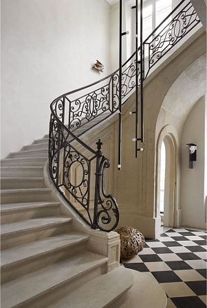 Кованые ограждения для лестниц, перила в Санкт-Петербурге - пример выполнения