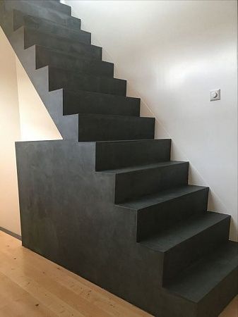 Отделка лестниц микробетоном в Самаре - пример выполнения