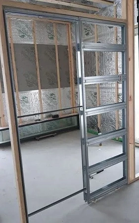 Пенал для раздвижной двери в Москве - пример выполнения