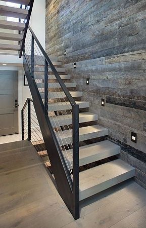 Тросовое ограждение для лестниц, перила в Москве - пример выполнения