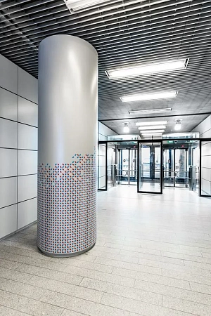 Облицовка колонн нержавеющей сталью в Саратове - пример выполнения