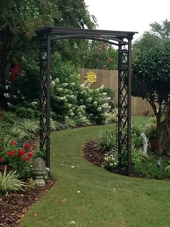 Арки садовые, металлические в Казани - пример выполнения