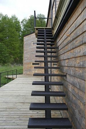 Уличные металлические лестницы в Новосибирске - пример выполнения