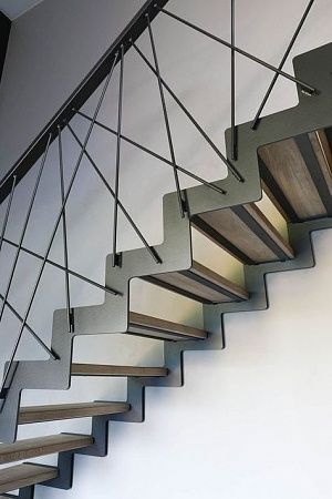 Пример лестницы из металла