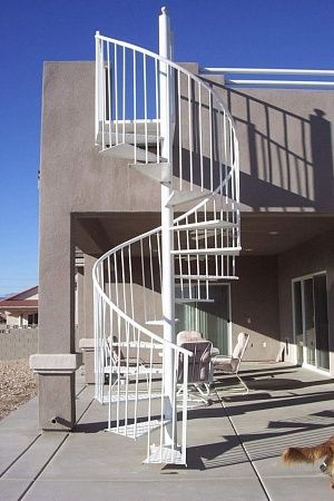 Уличные металлические лестницы в Новосибирске - пример выполнения