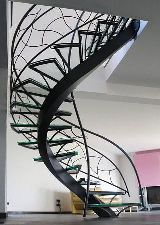 Металлические лестницы на изогнутом монокосоуре в Самаре - пример выполнения