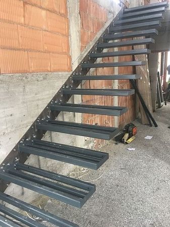 Консольный каркас в Казани - пример выполнения