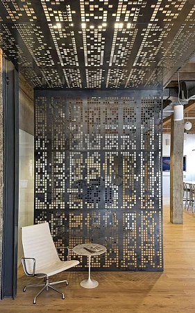 Перегородки металлические, декоративные в Саратове - пример выполнения