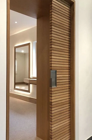 Пенал для раздвижной двери в Москве - пример выполнения