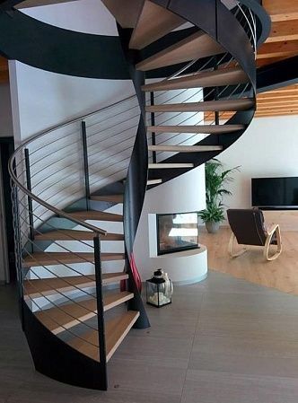 Ограждения для лестниц, перила из металла в Новосибирске - пример выполнения