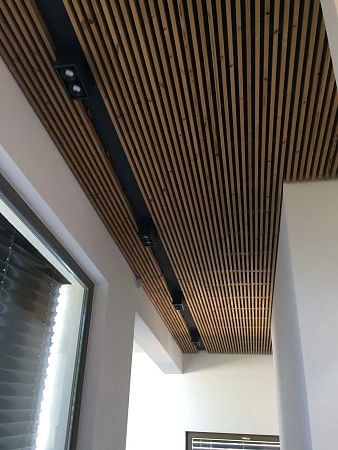 Кубообразные реечные потолки в Саратове - пример выполнения