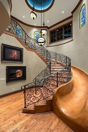 Кованые ограждения для лестниц, перила в Санкт-Петербурге - пример выполнения