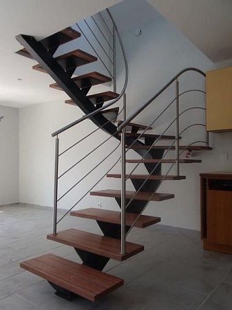 Ограждения для лестниц, перила из нержавейки - пример выполнения