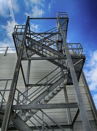 Пожарные лестницы на заказ в Самаре - пример выполнения