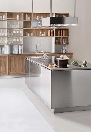 Кухонный остров из нержавеющей стали в Казани - пример выполнения