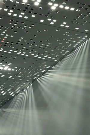 Подвесной металлический потолок в Москве - пример выполнения