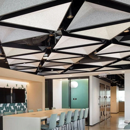 Акустические подвесные потолки в Москве - пример выполнения