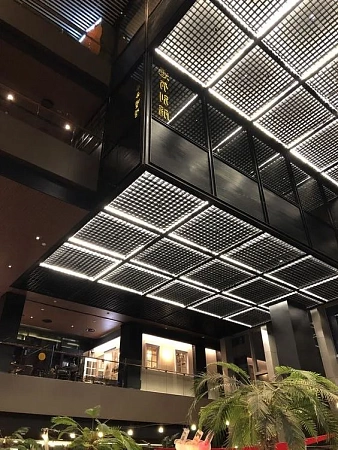 Подвесной металлический потолок в Москве - пример выполнения