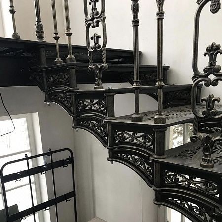 Чугунные лестницы в Самаре - пример выполнения