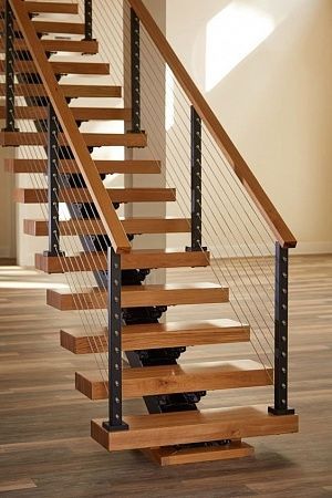 Тросовое ограждение для лестниц, перила в Москве - пример выполнения