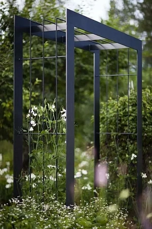 Арки садовые, металлические в Казани - пример выполнения