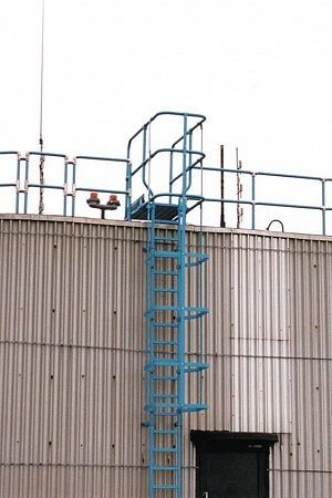 Пожарные лестницы на заказ в Самаре - пример выполнения