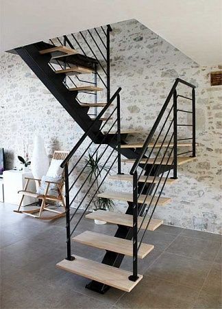 П-образные металлические лестницы в Казани - пример выполнения