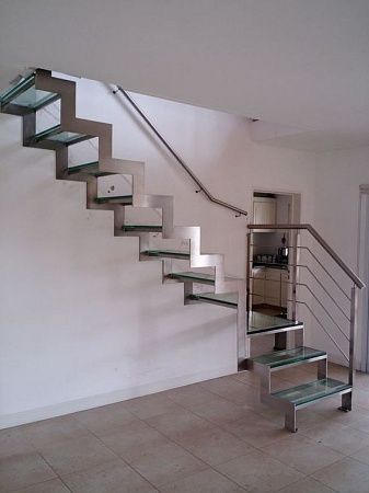 Лестницы из нержавеющей стали в Нижнем Новгороде - пример выполнения