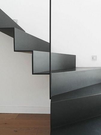 Зеркальные лестницы в Москве - пример выполнения