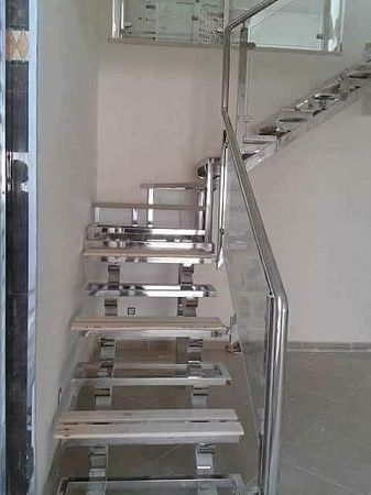 Лестницы из нержавеющей стали в Нижнем Новгороде - пример выполнения