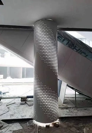 Облицовка колонн нержавеющей сталью в Саратове - пример выполнения