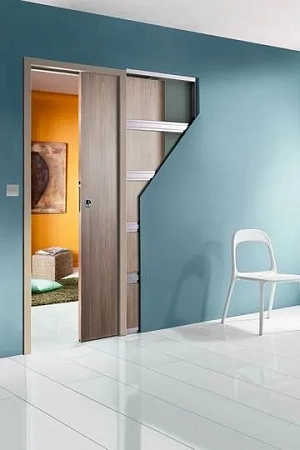 Пенал для раздвижной двери в Москве - пример выполнения