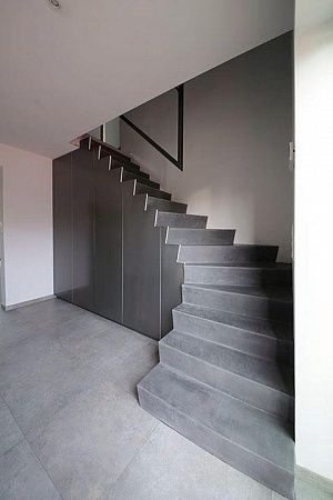 Отделка лестниц микробетоном в Самаре - пример выполнения