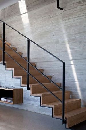 Зеркальные лестницы в Москве - пример выполнения