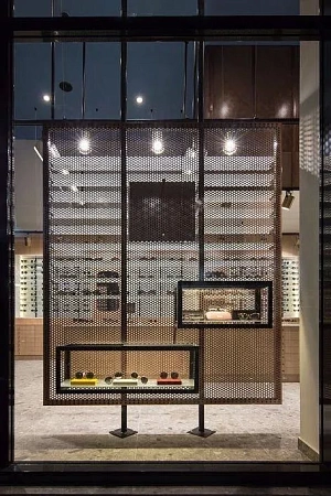 Перегородки металлические, декоративные в Саратове - пример выполнения